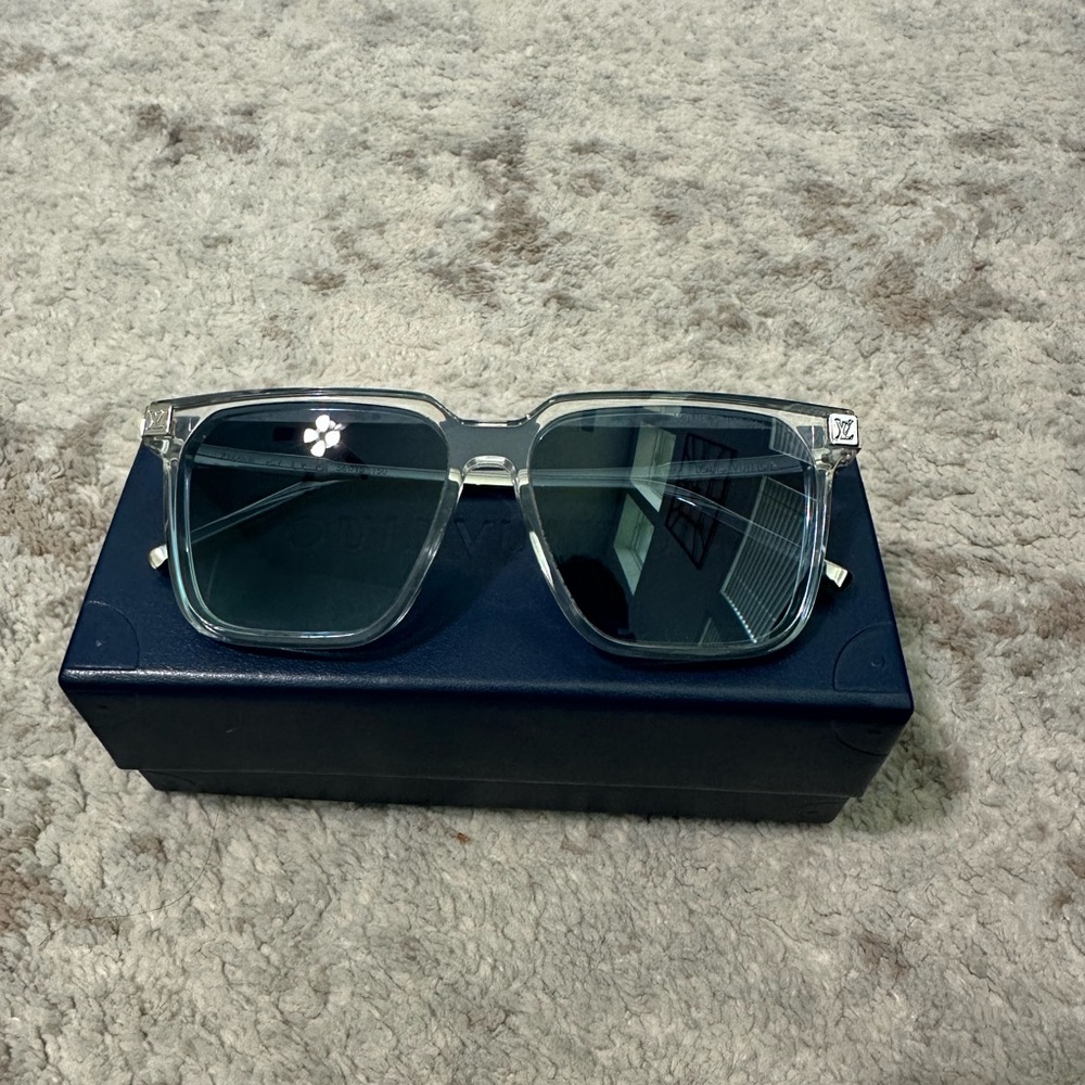 Louis Vuitton Men Sunglasses